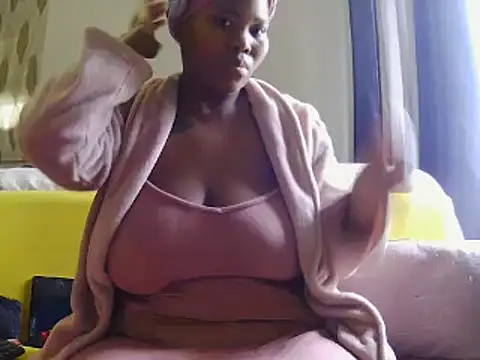Snapshot of Real1SweetQueen chatting on 11, 7, 2026 Real1SweetQueen online show from 11, 7, 2026