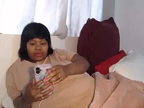 Real1SweetQueen online show from 28, 10, 2025