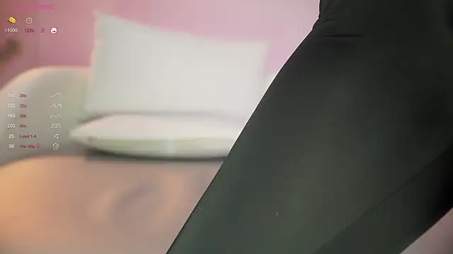 mia colin1  online show from 29, 9, 2025