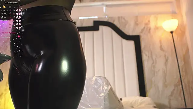 mia colin1  online show from 8, 2, 2026