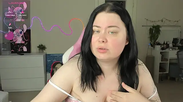 Snapshot of Akemi_BBW chatting on 16, 7, 2026 Akemi BBW online show from 16, 7, 2026