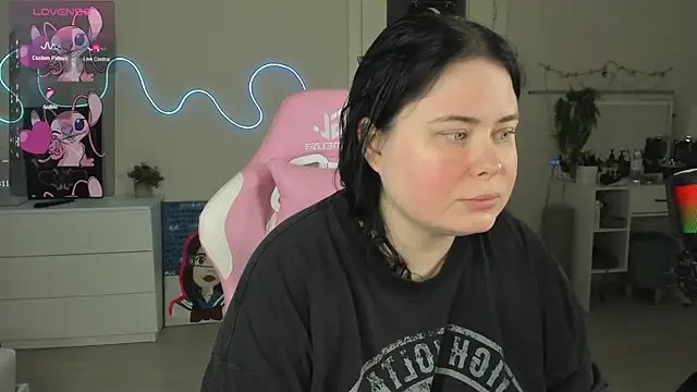 Snapshot of Akemi_BBW chatting on 17, 7, 2026 Akemi BBW online show from 17, 7, 2026