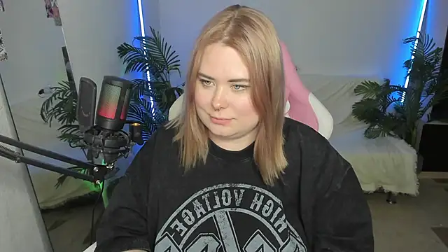 Akemi BBW online show from 2, 3, 2025