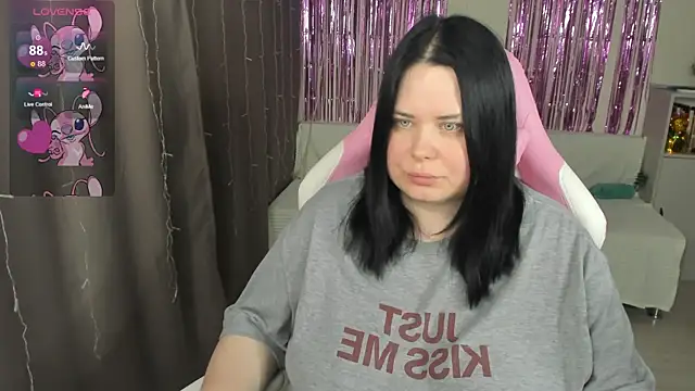 Akemi BBW online show from 13, 5, 2026