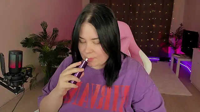 Akemi BBW online show from 3, 10, 2025