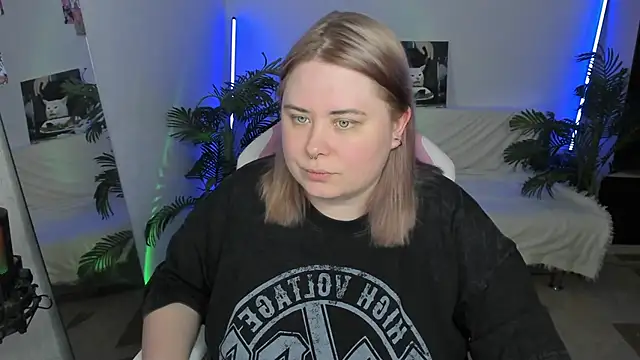 Akemi BBW online show from 6, 3, 2025