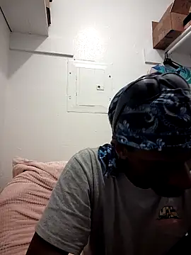 Snapshot of icyMike43 chatting on 3, 3, 2026 icyMike43 online show from 3, 3, 2026