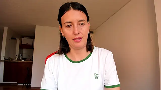 Snapshot of zoe_jeane_beker chatting on 28, 2, 2025 zoe jeane beker online show from 28, 2, 2025