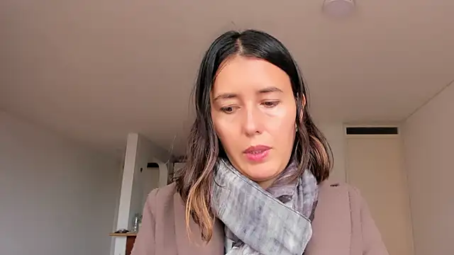 Snapshot of zoe_jeane_beker chatting on 10, 2, 2025 zoe jeane beker online show from 10, 2, 2025