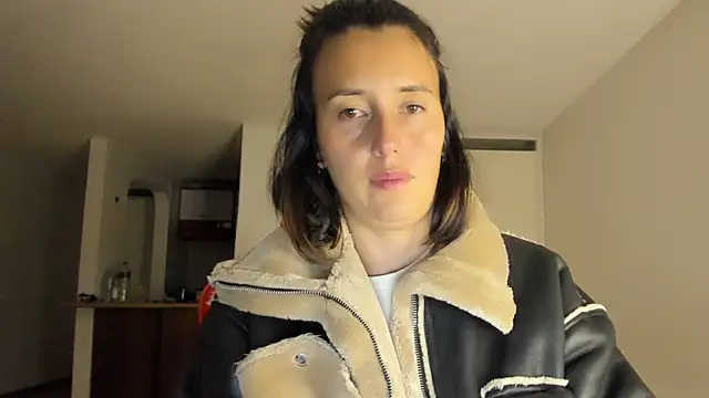 Snapshot of zoe_jeane_beker chatting on 15, 2, 2025 zoe jeane beker online show from 15, 2, 2025