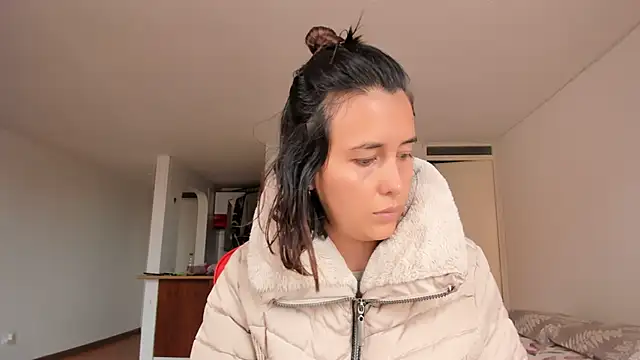 Snapshot of zoe_jeane_beker chatting on 4, 2, 2025 zoe jeane beker online show from 4, 2, 2025