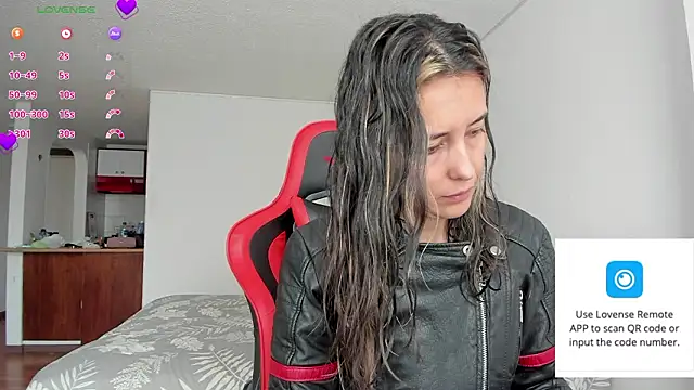 zoe jeane beker online show from 10, 3, 2026