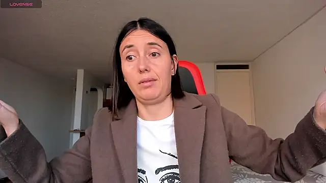 Snapshot of zoe_jeane_beker chatting on 10, 12, 2024 zoe jeane beker online show from 10, 12, 2024