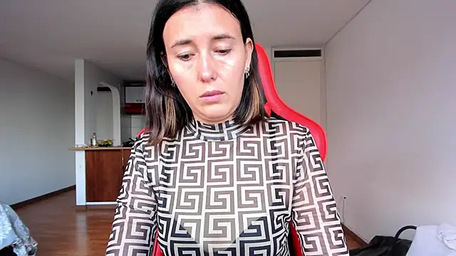 Snapshot of zoe_jeane_beker chatting on 19, 2, 2025 zoe jeane beker online show from 19, 2, 2025