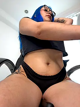 kaoticblue  online show from 8, 9, 2025