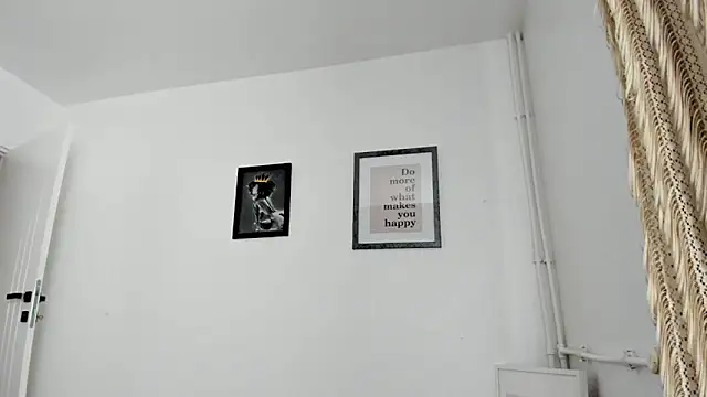 PortraitMarie online show from 9, 1, 2025