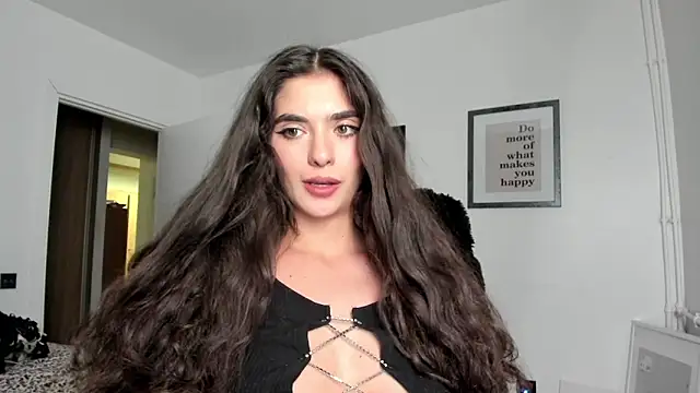 PortraitMarie online show from 4, 2, 2025