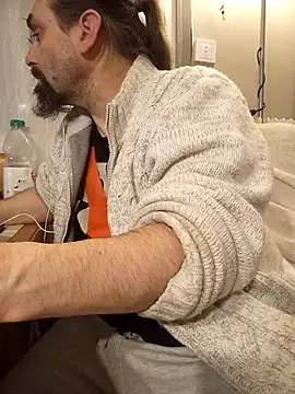 Snapshot of teekoine1 chatting on 5, 11, 2025 teekoine1 online show from 5, 11, 2025