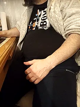 Snapshot of teekoine1 chatting on 14, 11, 2025 teekoine1 online show from 14, 11, 2025