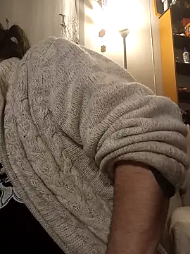 Snapshot of teekoine1 chatting on 18, 11, 2025 teekoine1 online show from 18, 11, 2025