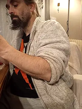 Snapshot of teekoine1 chatting on 10, 11, 2025 teekoine1 online show from 10, 11, 2025