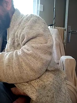 Snapshot of teekoine1 chatting on 19, 10, 2025 teekoine1 online show from 19, 10, 2025