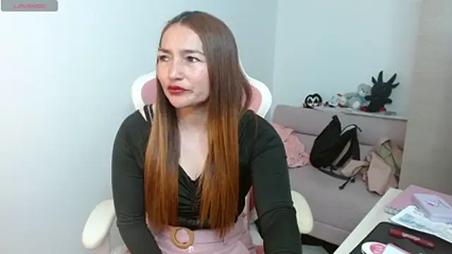 EVA GRAYS online show from 2, 2, 2026