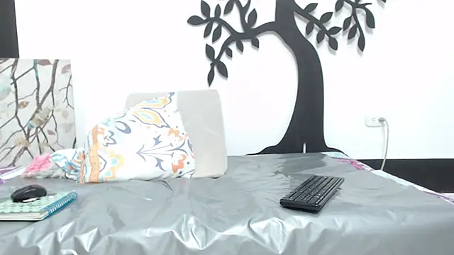 Khalifa Mature online show from 10, 10, 2025