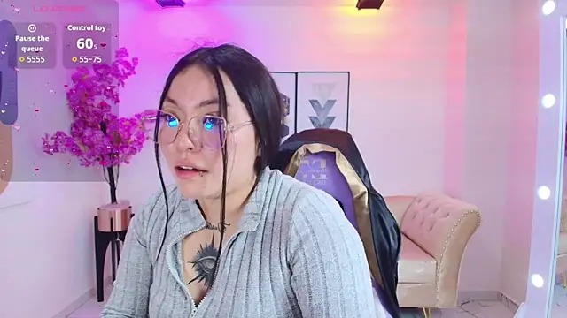 Isa reel online show from 16, 12, 2025