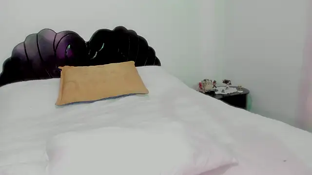 emilydolshe2 online show from 29, 1, 2025