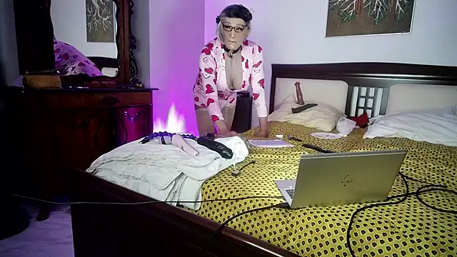 CharlotteVixxens online show from 21, 5, 2026