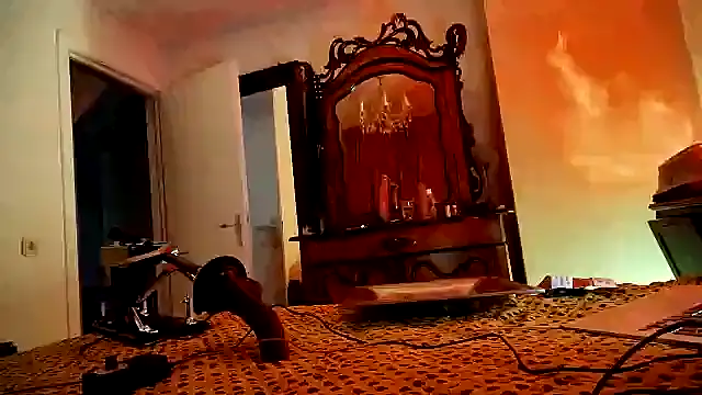 CharlotteVixxens online show from 1, 12, 2025