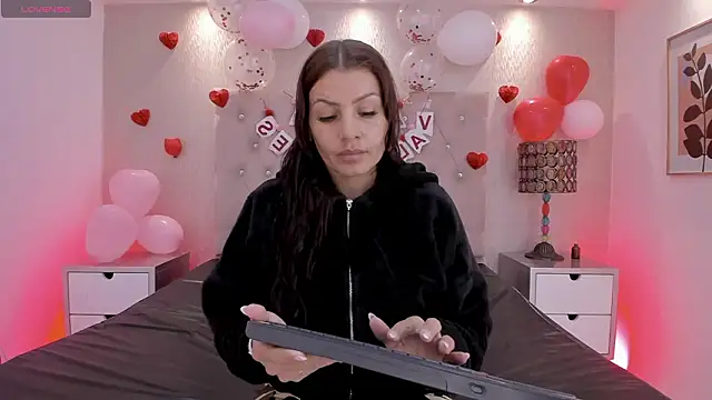 NatyQueen  online show from 14, 2, 2026