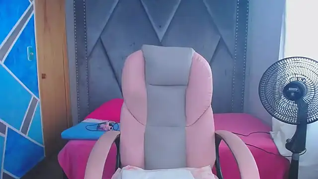 MeganMilF2 online show from 10, 2, 2026