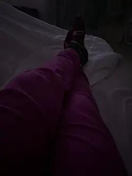 EleonoraMora86 online show from 4, 1, 2025