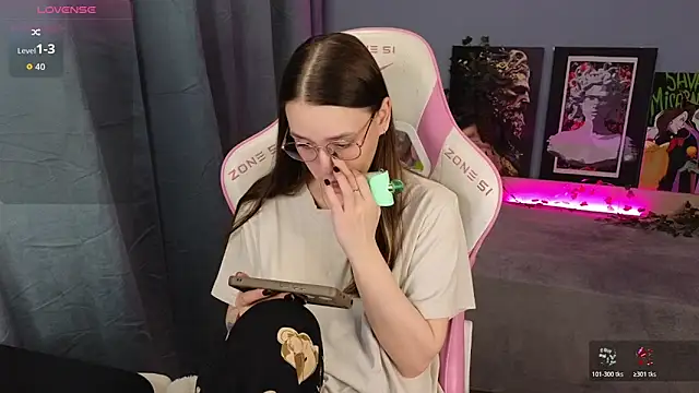 Sweet frosti online show from 19, 4, 2026