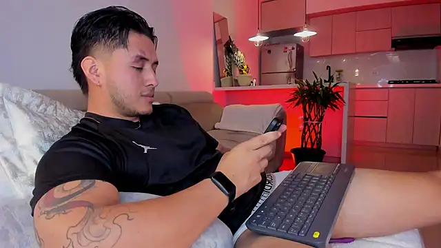 Snapshot of Chriskyle_ chatting on 19, 11, 2025 Chriskyle online show from 19, 11, 2025