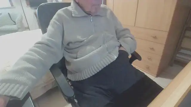 papillonhotofficial online show from 5, 10, 2025