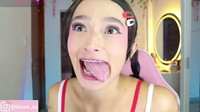 issagarcia online show from 23, 2, 2026