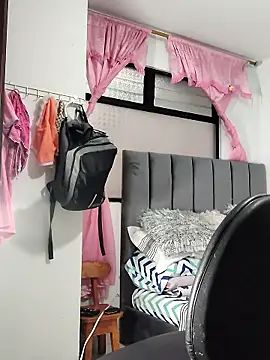 CurvySara1 online show from 14, 1, 2026