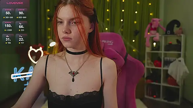 Snapshot of Katy__Ethereal chatting on 25, 10, 2025 Katy Ethereal online show from 25, 10, 2025