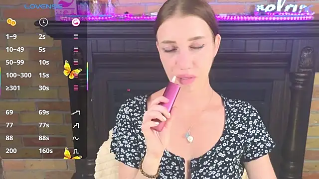 Snapshot of AlexaStoun chatting on 2, 8, 2026 AlexaStoun online show from 2, 8, 2026