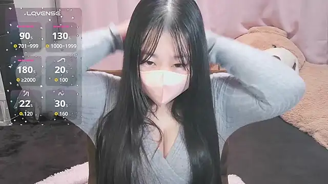 yuinyan3150 online show from 23, 11, 2025