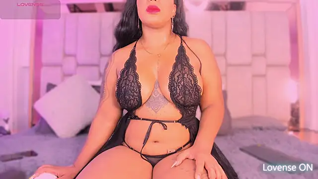 mary kisses online show from 15, 11, 2025