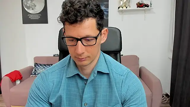 BrutusK08 online show from 4, 3, 2025