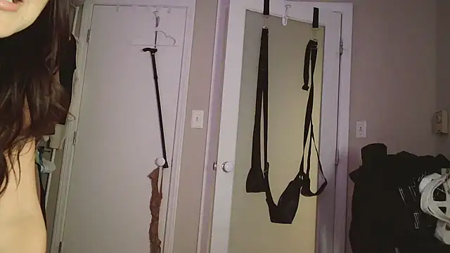 Tipsy Toes Daisy online show from 24, 1, 2025