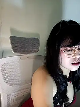 Snapshot of Chall_mee chatting on 26, 10, 2025 Chall mee online show from 26, 10, 2025