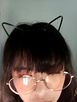 Snapshot of Chall_mee chatting on 19, 10, 2025 Chall mee online show from 19, 10, 2025