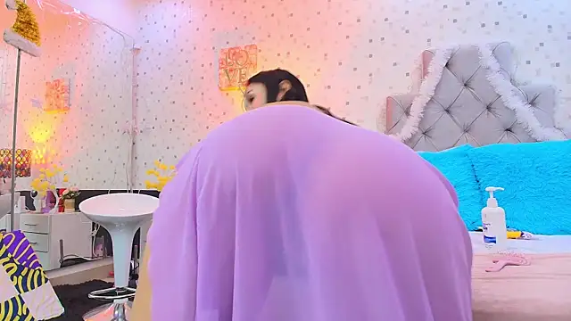 JulietaReyess online show from 5, 1, 2026