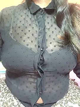 CUTE SOPHIA- online show from 8, 3, 2025